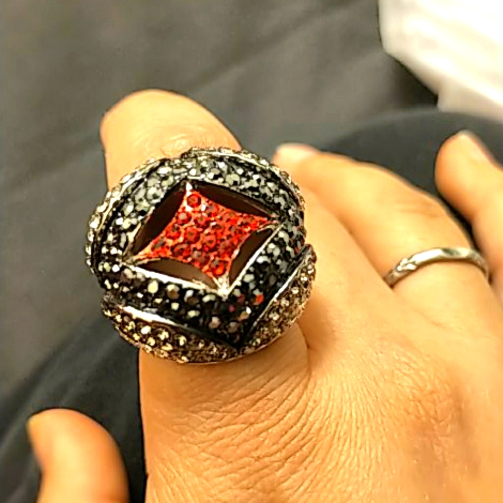 Chunky rhinestone ring